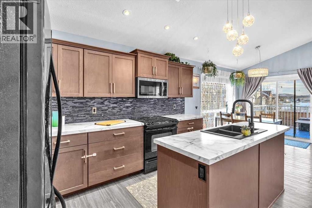 301 Mcleod Crescent, Diamond Valley, Alberta  T0L 2A0 - Photo 7 - A2290530