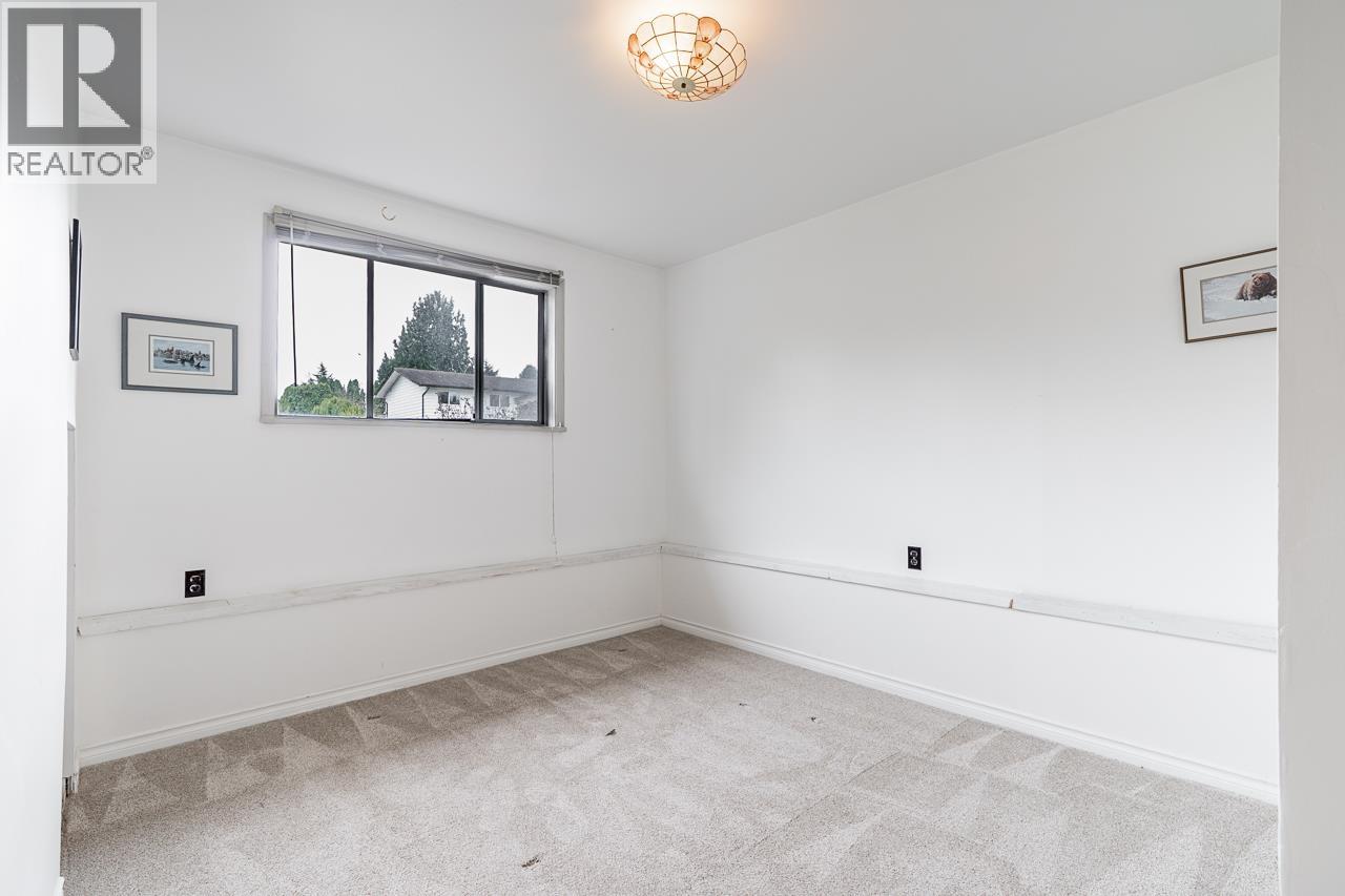 22967 Storey Avenue, Maple Ridge, British Columbia  V2X 3V9 - Photo 18 - R3101208