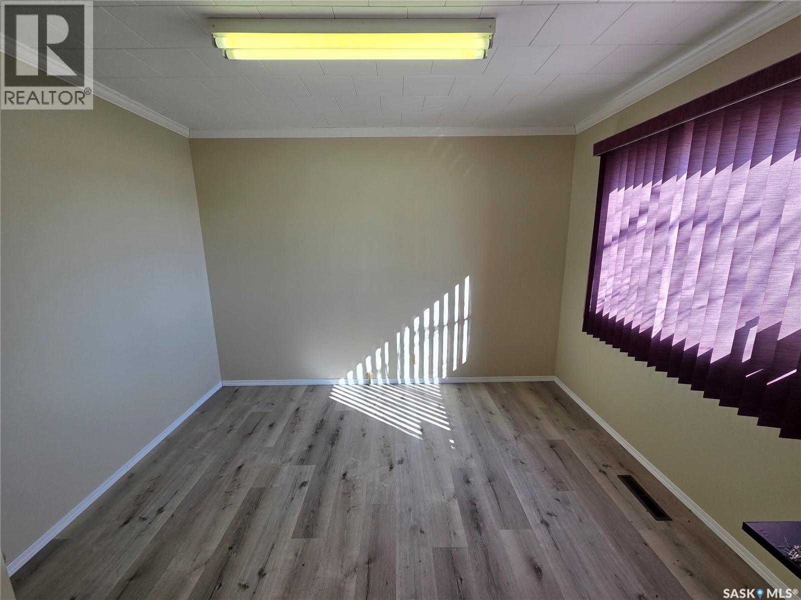 38 Railway Avenue, Redvers, Saskatchewan  S0C 2H0 - Photo 16 - SK030800