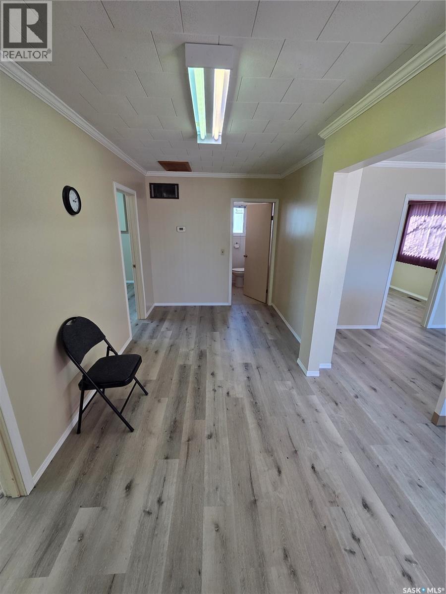 38 Railway Avenue, Redvers, Saskatchewan  S0C 2H0 - Photo 7 - SK030800