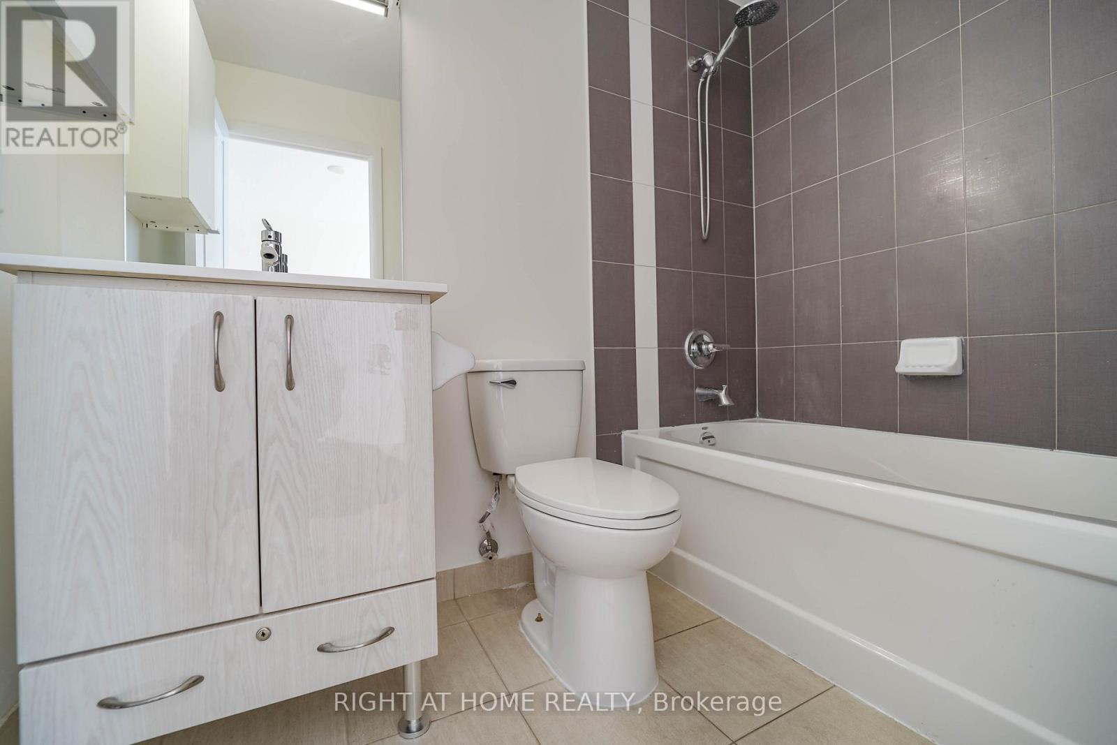 Ph201 - 5791 Yonge Street, Toronto, Ontario  M2M 0A8 - Photo 11 - C12896608