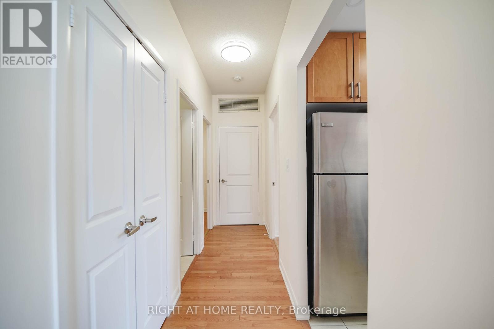 Ph201 - 5791 Yonge Street, Toronto, Ontario  M2M 0A8 - Photo 18 - C12896608