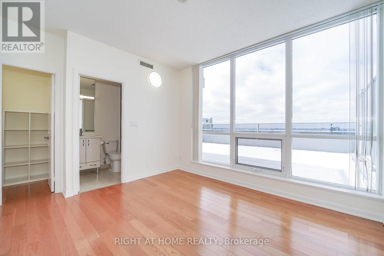 Ph201 - 5791 Yonge Street, Toronto, Ontario  M2M 0A8 - Photo 9 - C12896608