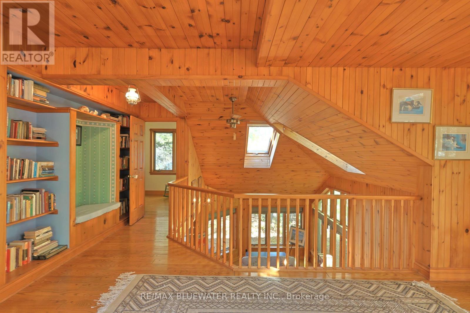 9864 Huron Place, Lambton Shores, Ontario  N0M 1T0 - Photo 39 - X12897648