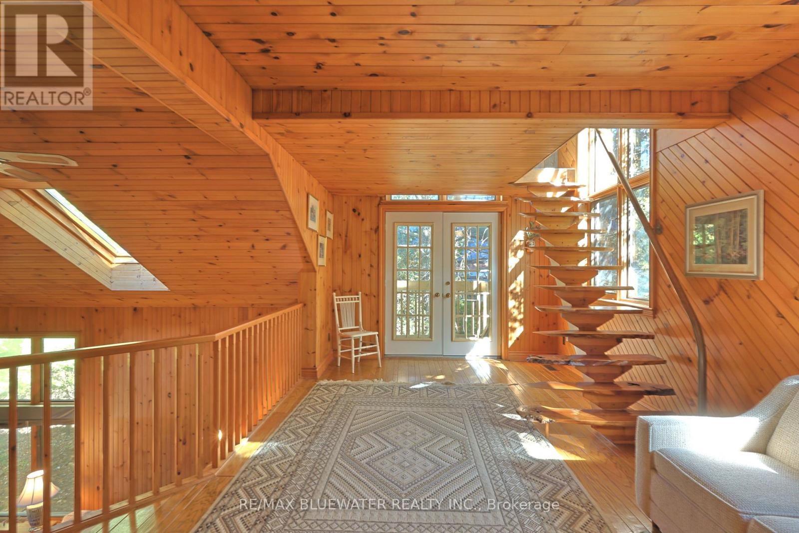 9864 Huron Place, Lambton Shores, Ontario  N0M 1T0 - Photo 41 - X12897648