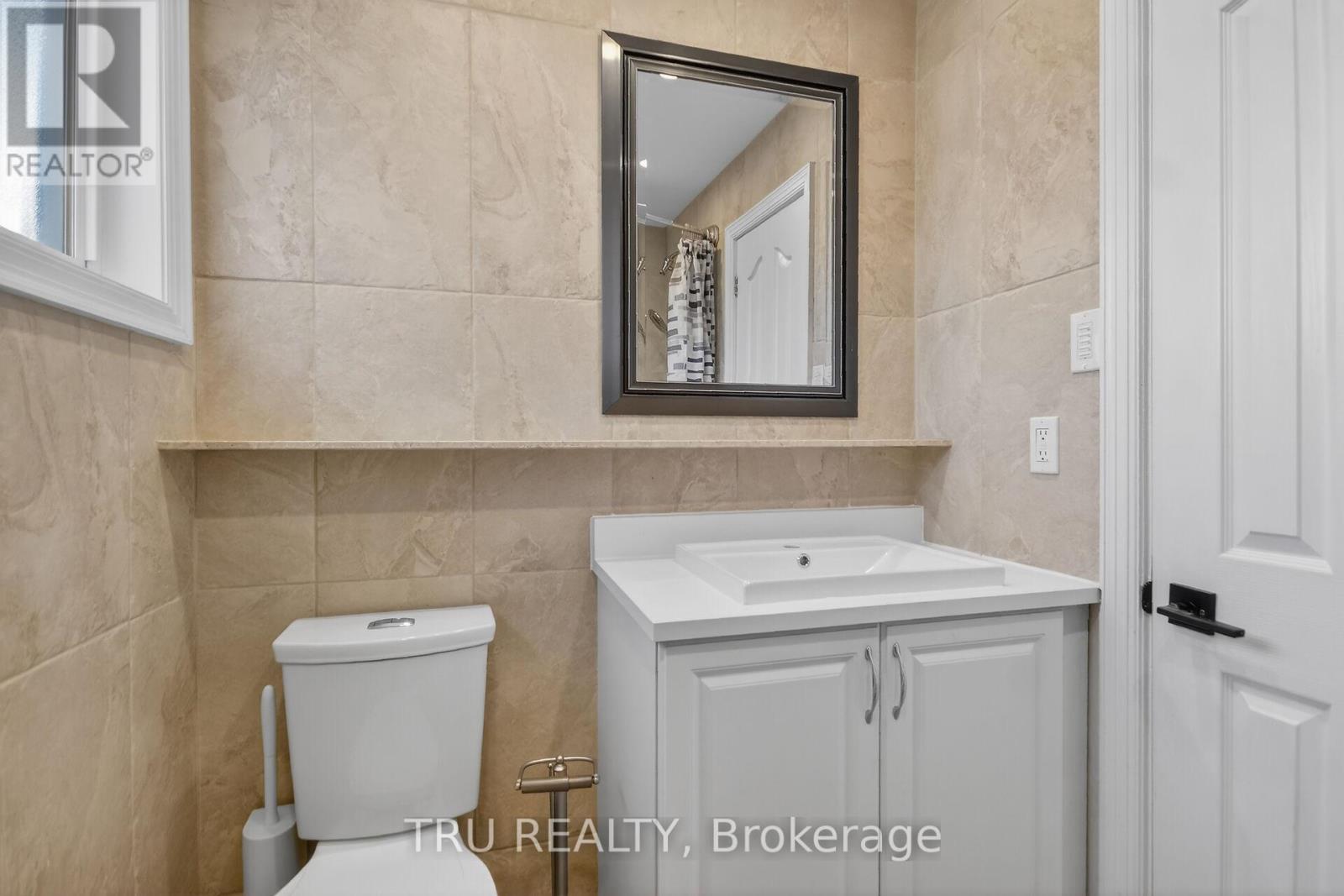 12 Apache Crescent, Ottawa, Ontario  K2E 6H7 - Photo 25 - X12712864