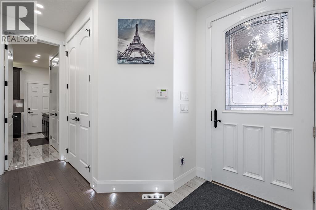 248 Sandpiper Boulevard, Chestermere, Alberta  T1X 0Y5 - Photo 3 - A2271733