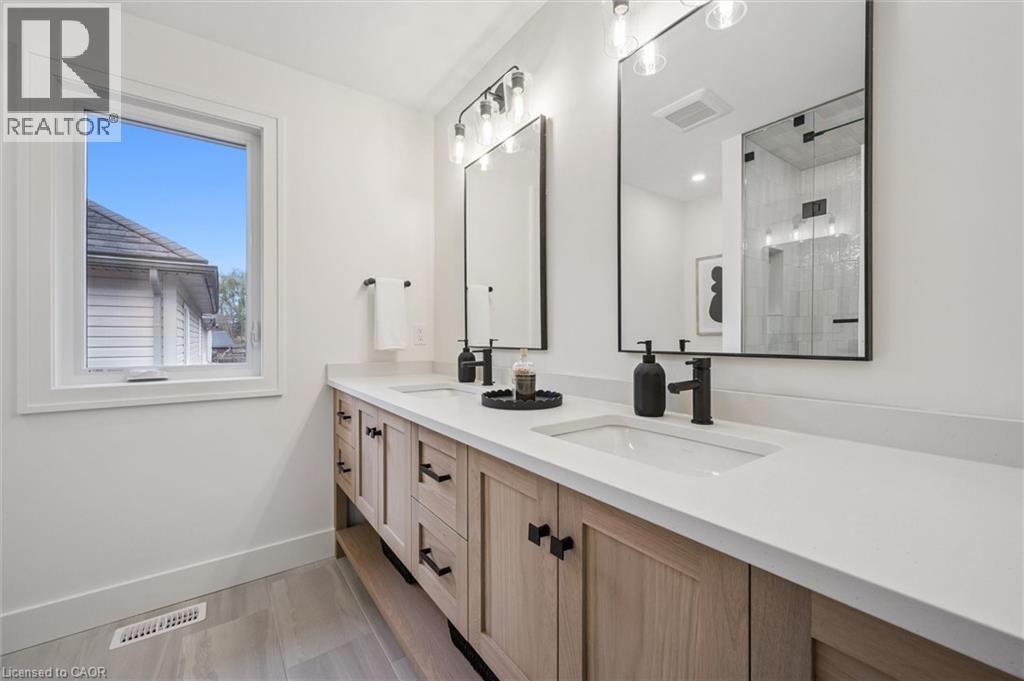 548 Peach Blossom Court, Kitchener, Ontario  N2E 3Z9 - Photo 29 - 40813294