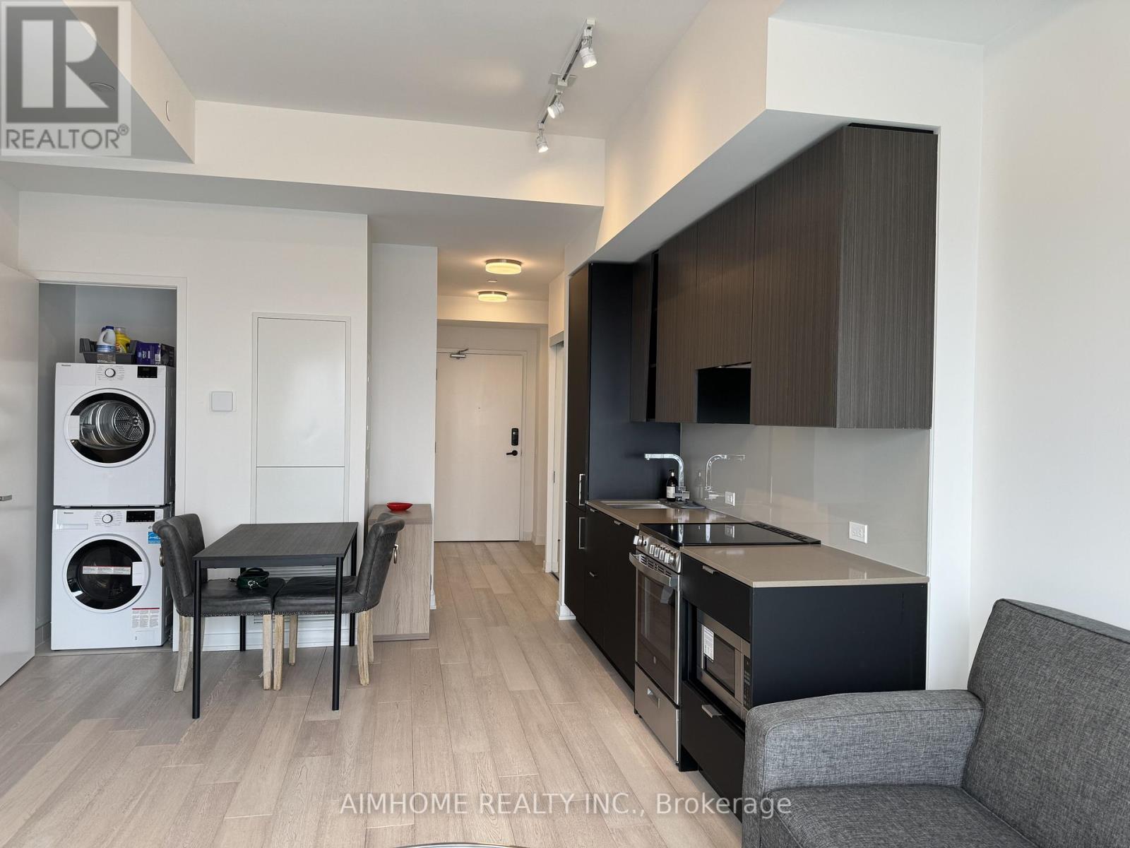 5508 - 3883 Quartz Road, Mississauga, Ontario  L5B 0M4 - Photo 2 - W12855624