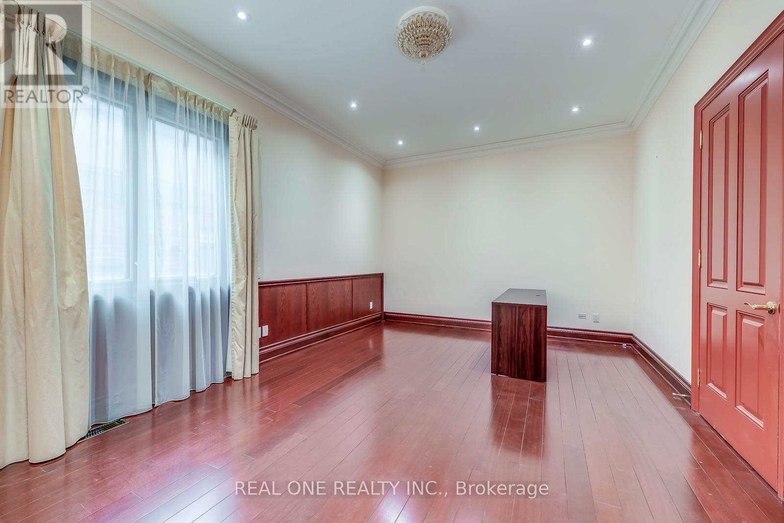 3480 Joan Drive, Mississauga, Ontario  L5B 1T5 - Photo 15 - W12894644