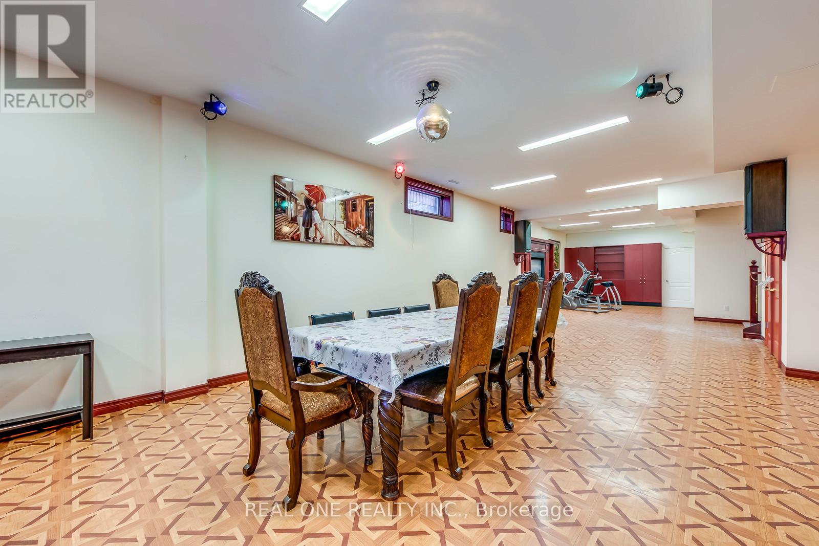 3480 Joan Drive, Mississauga, Ontario  L5B 1T5 - Photo 34 - W12894644