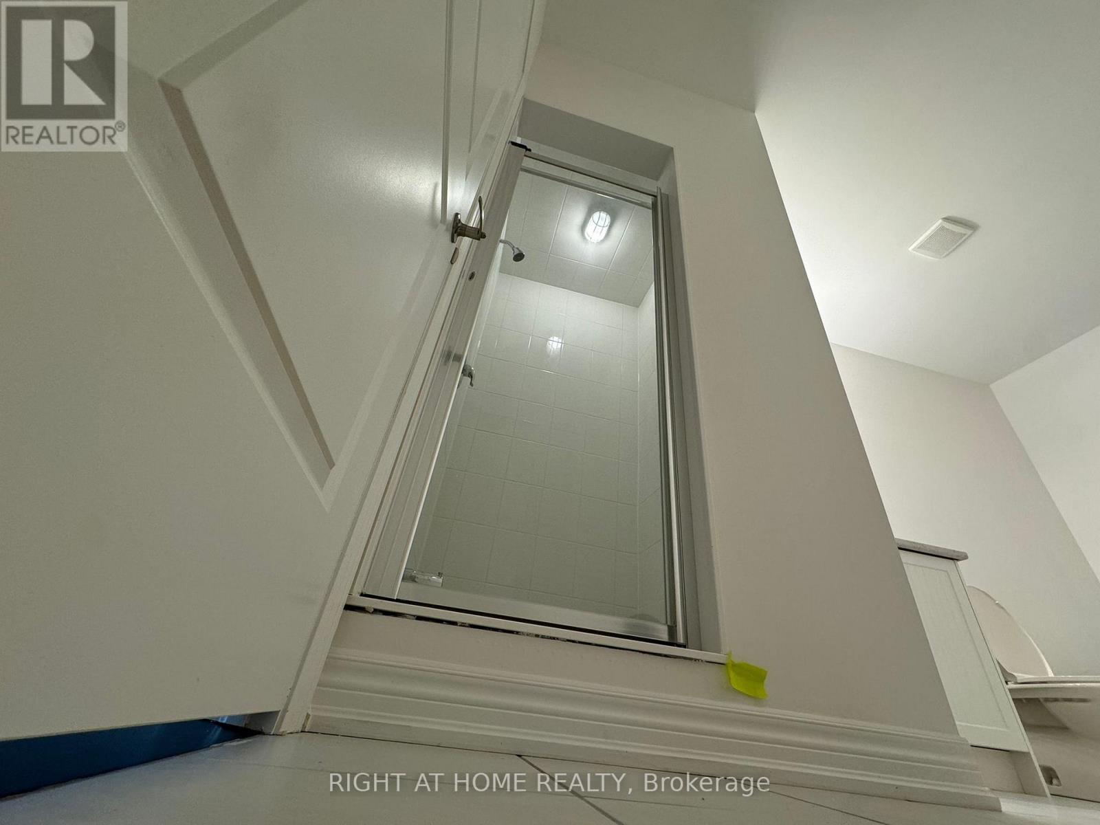 60 Singhampton Road, Vaughan, Ontario  L4H 5J6 - Photo 10 - N12897694