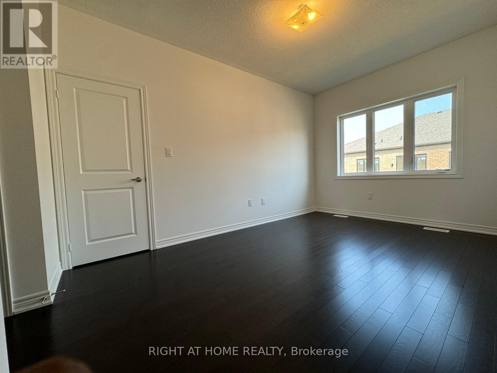 60 Singhampton Road, Vaughan, Ontario  L4H 5J6 - Photo 6 - N12897694