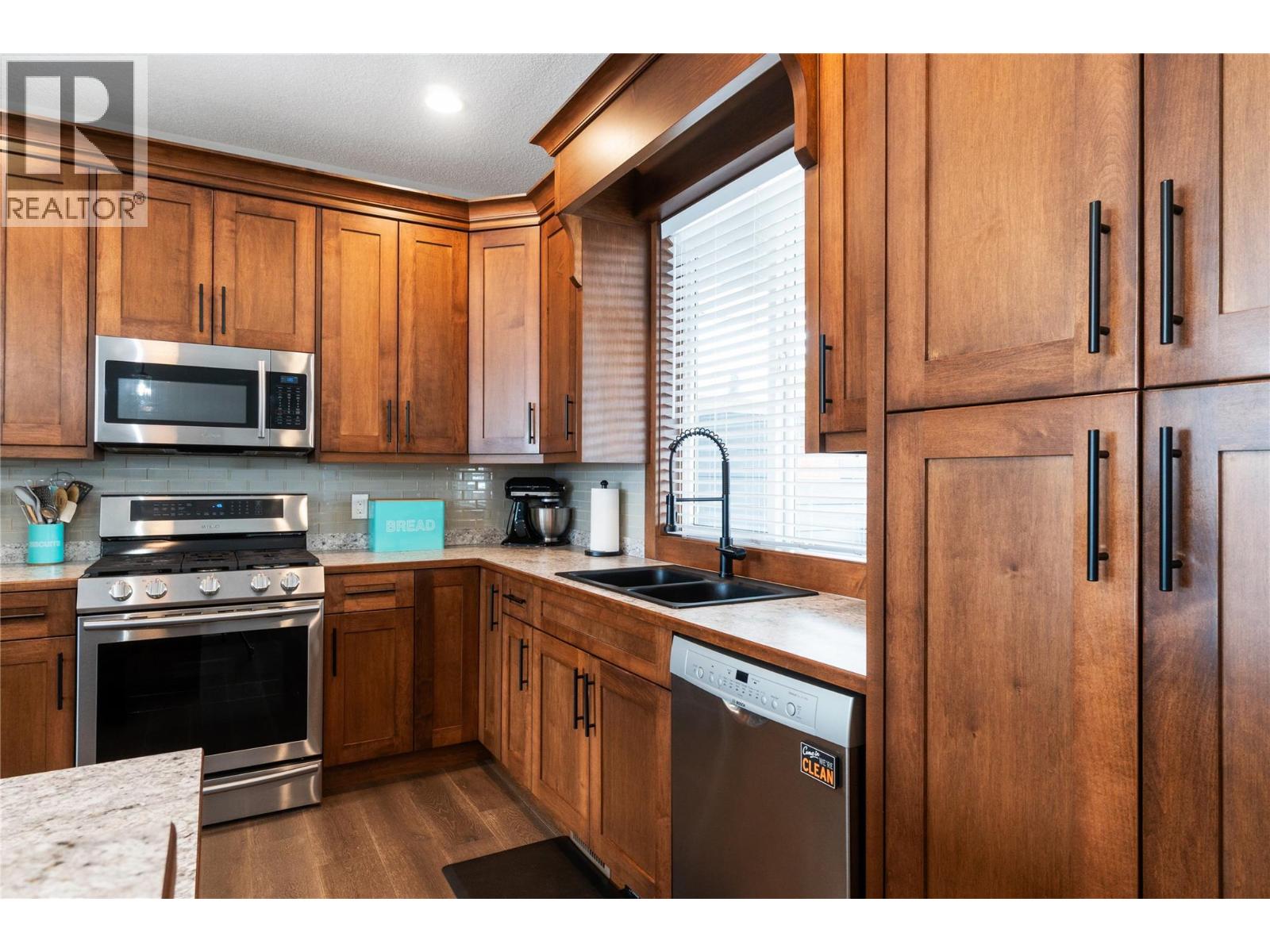 1120 24 Street Se, Salmon Arm, British Columbia  V1E 2J3 - Photo 11 - 10379036