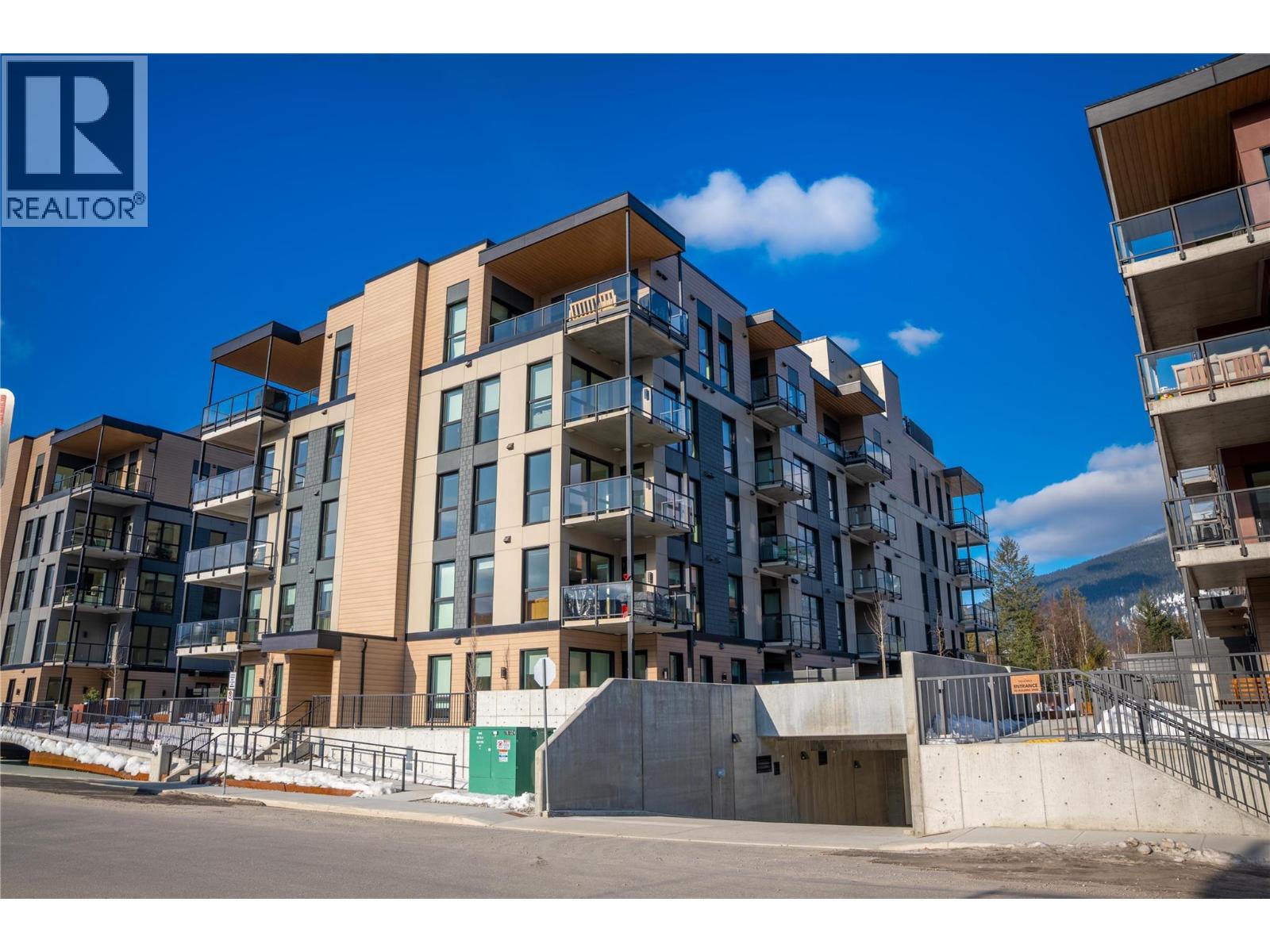 1702 Coursier Avenue Unit# 2503, Revelstoke, British Columbia  V0E 2S3 - Photo 4 - 10379436