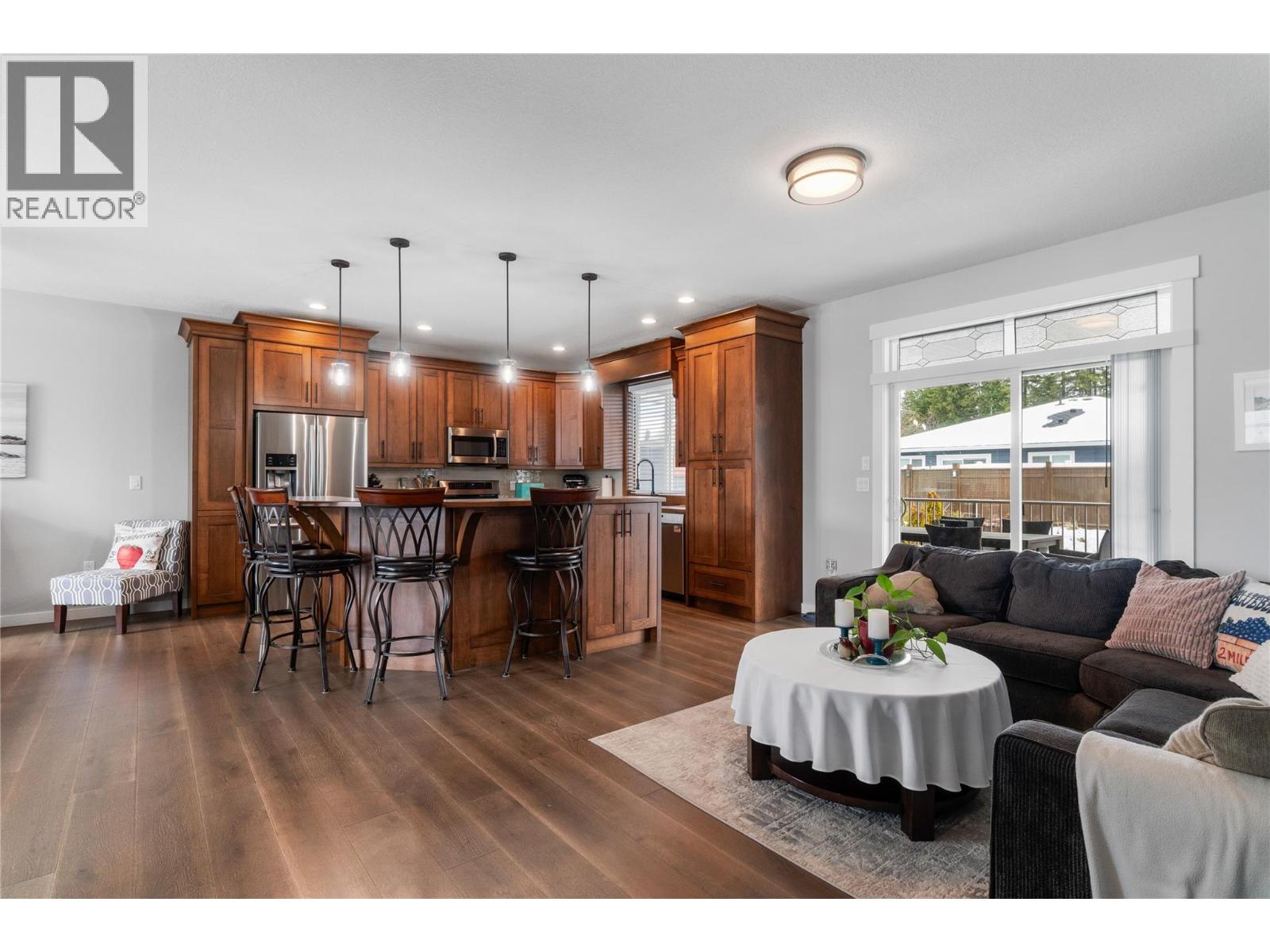 1120 24 Street Se, Salmon Arm, British Columbia  V1E 2J3 - Photo 8 - 10379036