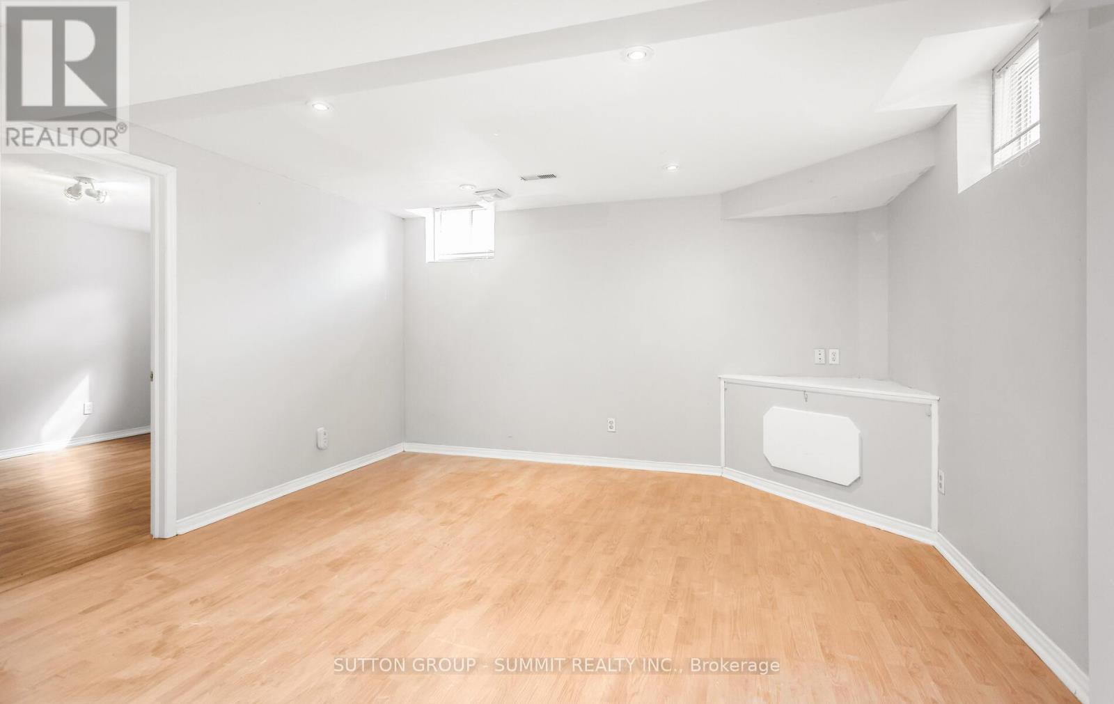 Lower - 3174 Workman Drive, Mississauga, Ontario  L5M 6K8 - Photo 3 - W12897640