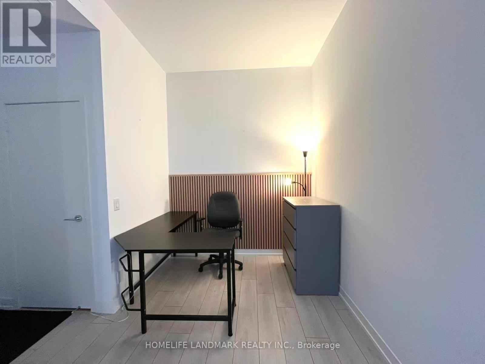 512 - 270 Dufferin Street, Toronto, Ontario  M6K 0H8 - Photo 8 - W12897652