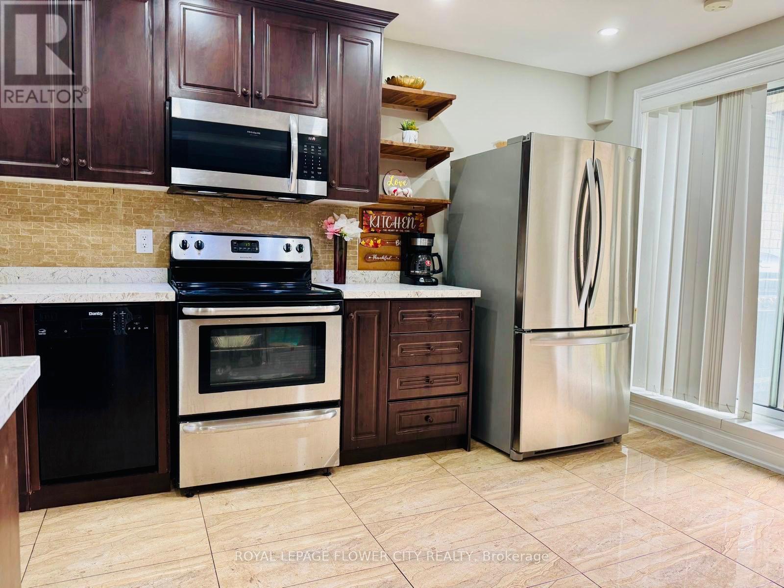 141 - 2170 Bromsgrove Road, Mississauga, Ontario  L5J 4J2 - Photo 15 - W12897662