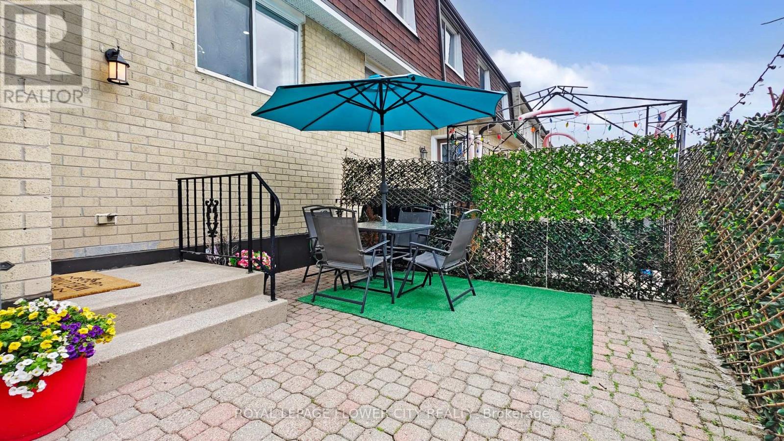 141 - 2170 Bromsgrove Road, Mississauga, Ontario  L5J 4J2 - Photo 3 - W12897662