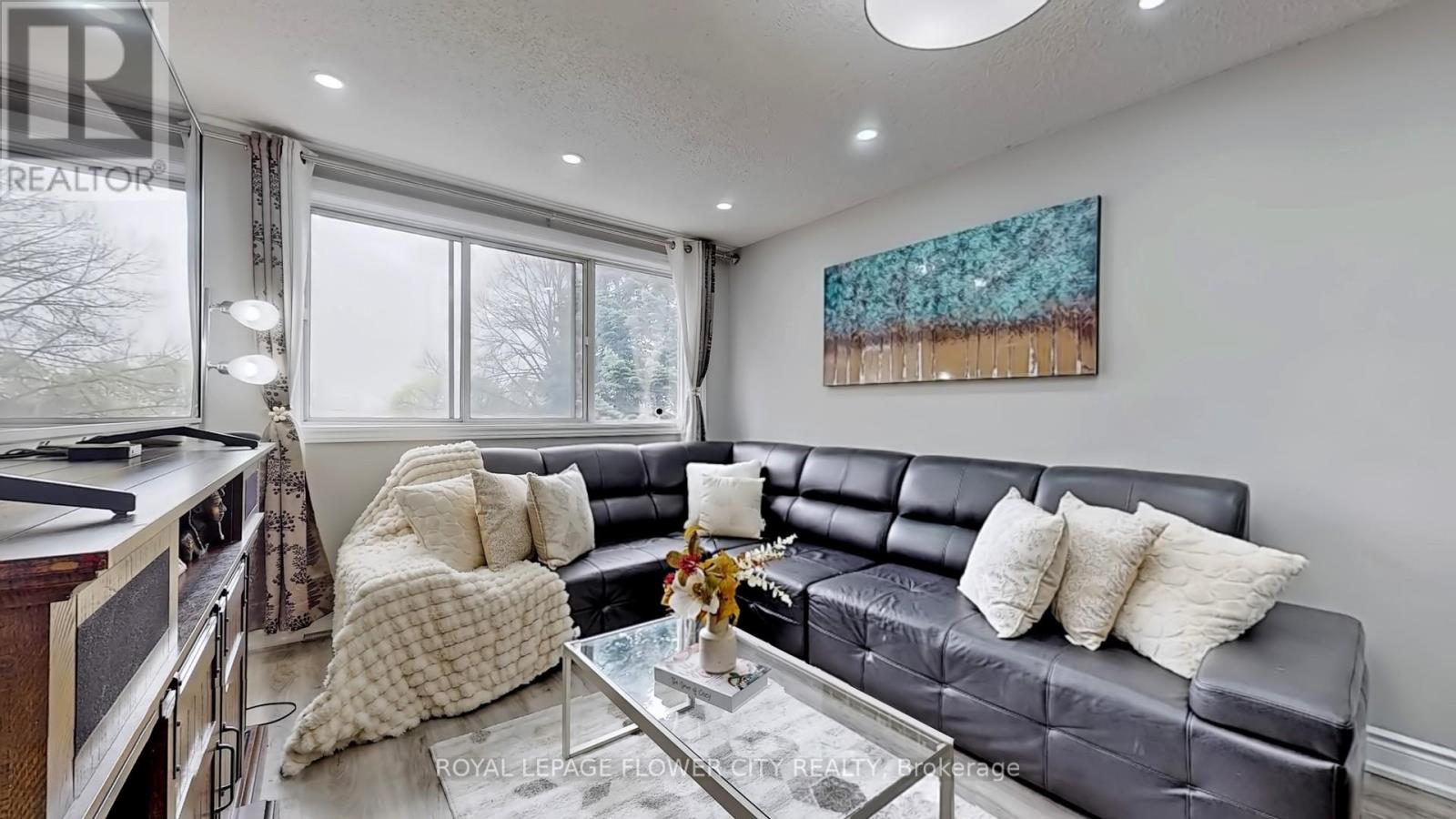 141 - 2170 Bromsgrove Road, Mississauga, Ontario  L5J 4J2 - Photo 4 - W12897662