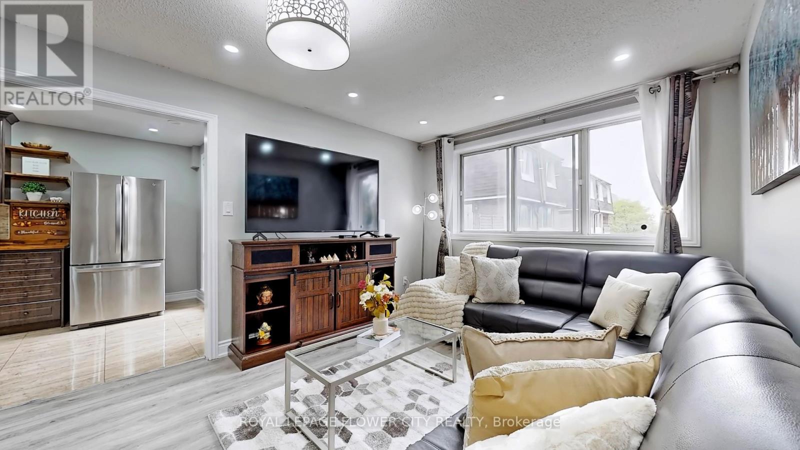 141 - 2170 Bromsgrove Road, Mississauga, Ontario  L5J 4J2 - Photo 5 - W12897662