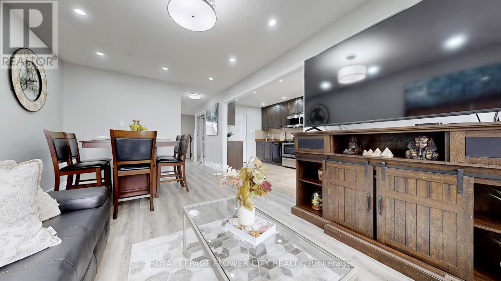 141 - 2170 Bromsgrove Road, Mississauga, Ontario  L5J 4J2 - Photo 8 - W12897662