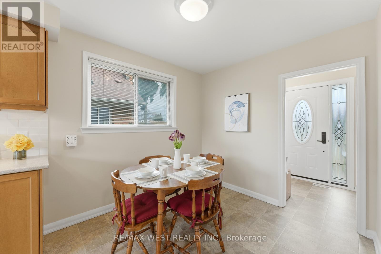 88 Redwater Drive, Toronto, Ontario  M9W 1Z9 - Photo 10 - W12897682