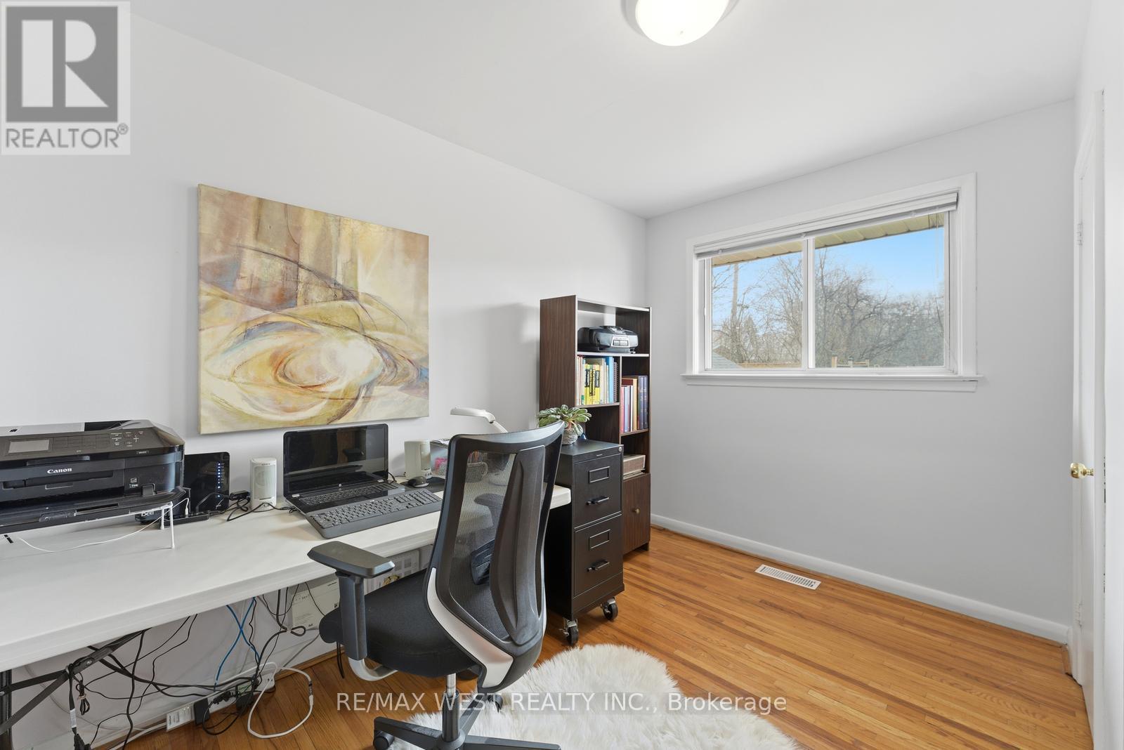 88 Redwater Drive, Toronto, Ontario  M9W 1Z9 - Photo 13 - W12897682