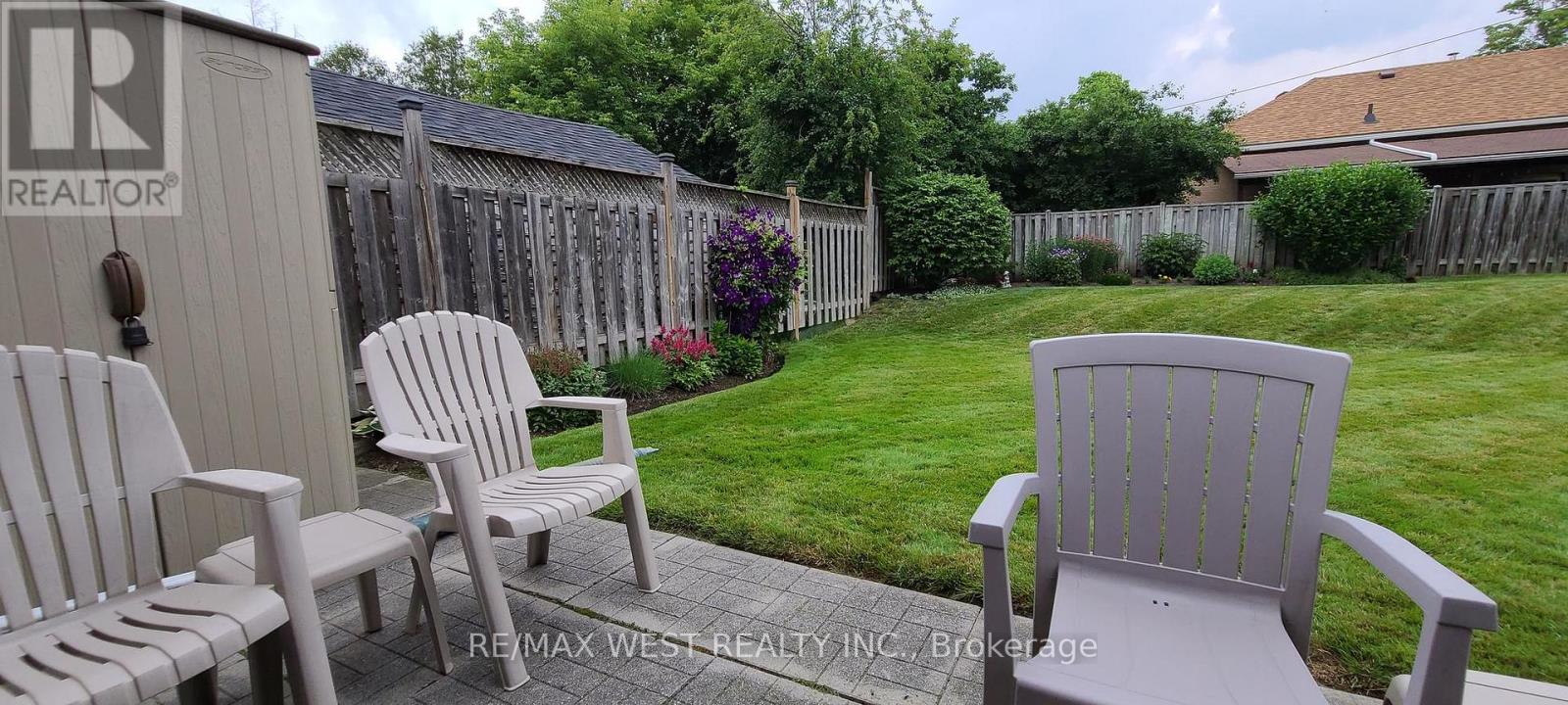 88 Redwater Drive, Toronto, Ontario  M9W 1Z9 - Photo 22 - W12897682