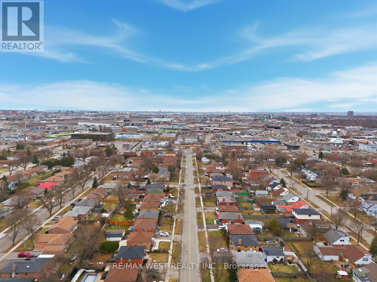 88 Redwater Drive, Toronto, Ontario  M9W 1Z9 - Photo 30 - W12897682