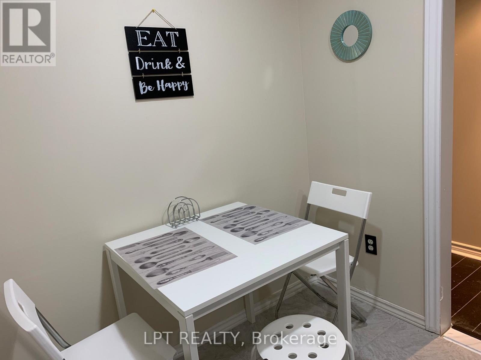 6 Mystcal Road, Brampton, Ontario  L7A 2R6 - Photo 14 - W12897686