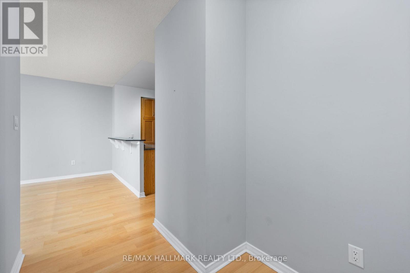 519 - 2495 Dundas Street W, Toronto, Ontario  M6P 1X4 - Photo 19 - W12897698