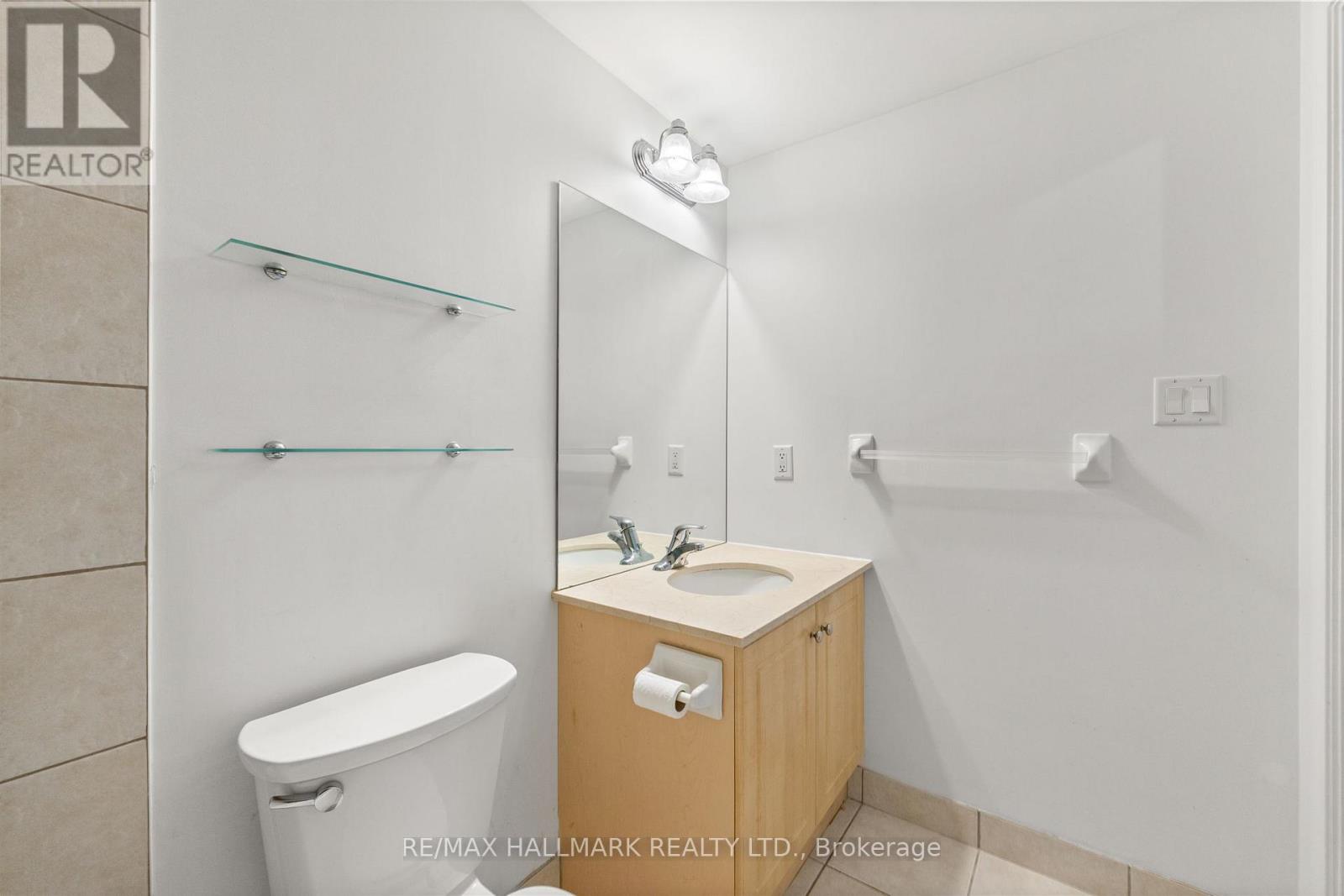 519 - 2495 Dundas Street W, Toronto, Ontario  M6P 1X4 - Photo 22 - W12897698