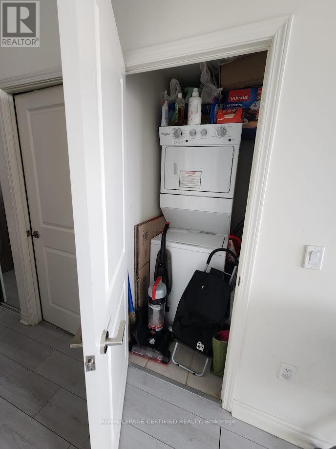 1703 - 349 Rathburn Road W, Mississauga (City Centre), Ontario  L5B 0C9 - Photo 14 - W12897700