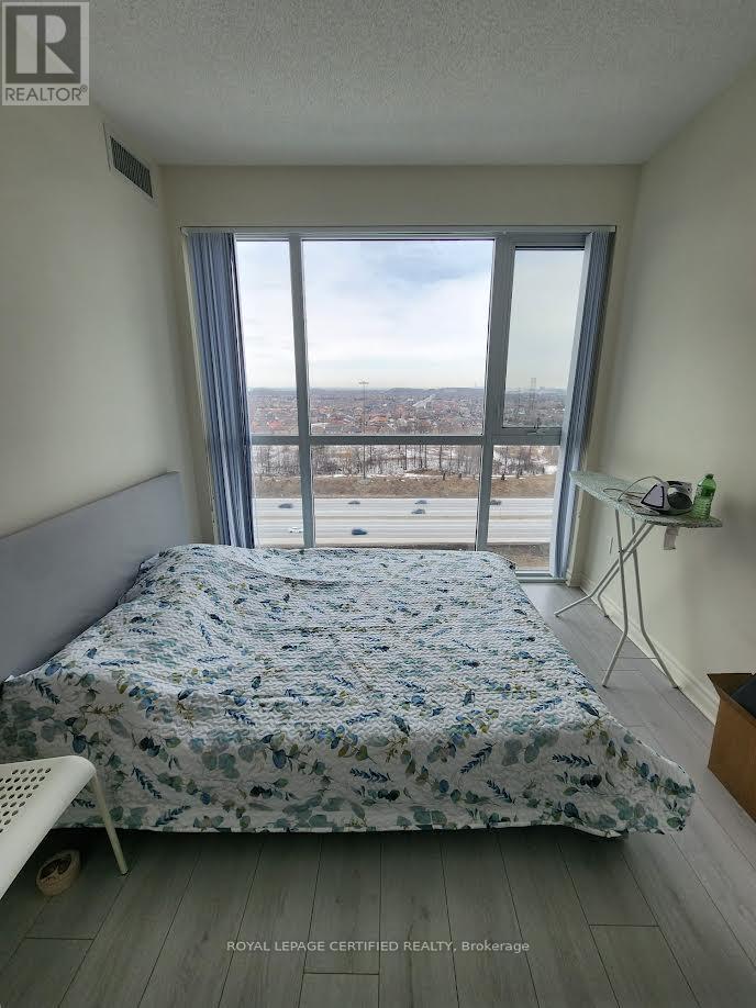 1703 - 349 Rathburn Road W, Mississauga (City Centre), Ontario  L5B 0C9 - Photo 9 - W12897700