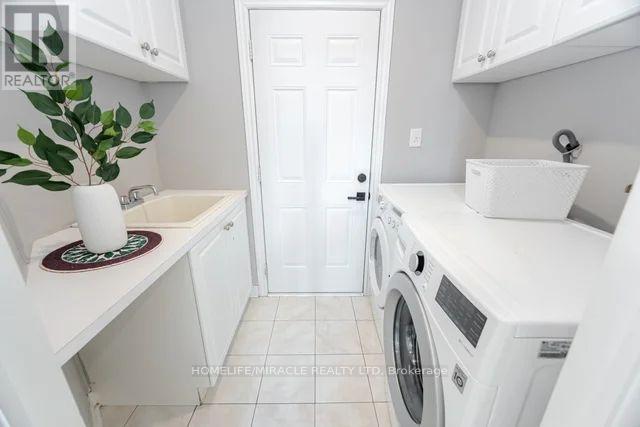 3278 Paul Henderson Drive, Mississauga, Ontario  L5M 0H3 - Photo 18 - W12897702