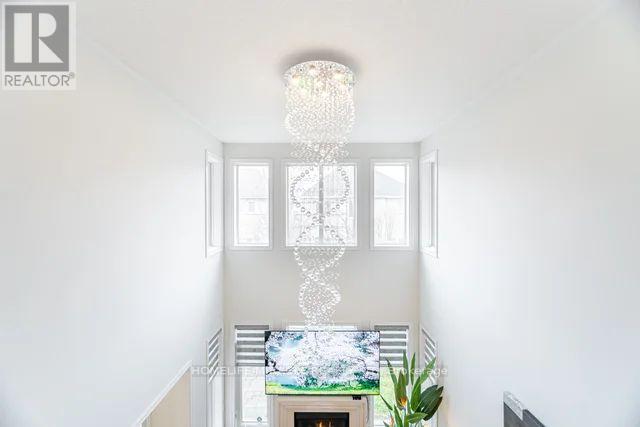 3278 Paul Henderson Drive, Mississauga, Ontario  L5M 0H3 - Photo 20 - W12897702