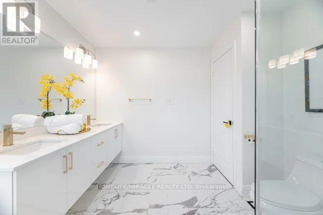 3278 Paul Henderson Drive, Mississauga, Ontario  L5M 0H3 - Photo 26 - W12897702