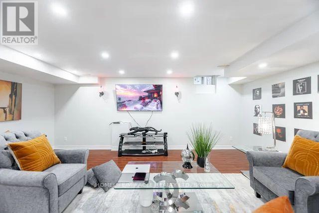 3278 Paul Henderson Drive, Mississauga, Ontario  L5M 0H3 - Photo 40 - W12897702