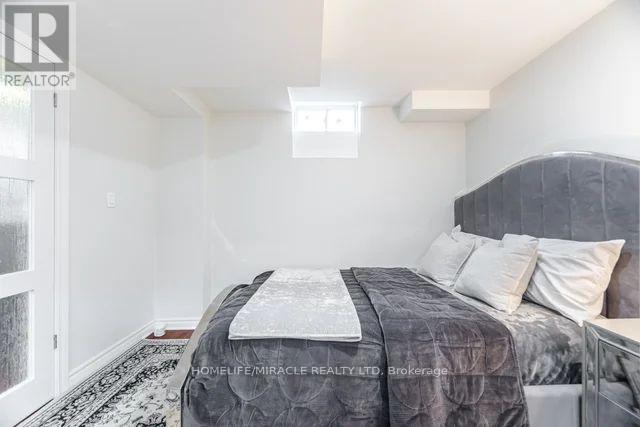 3278 Paul Henderson Drive, Mississauga, Ontario  L5M 0H3 - Photo 41 - W12897702