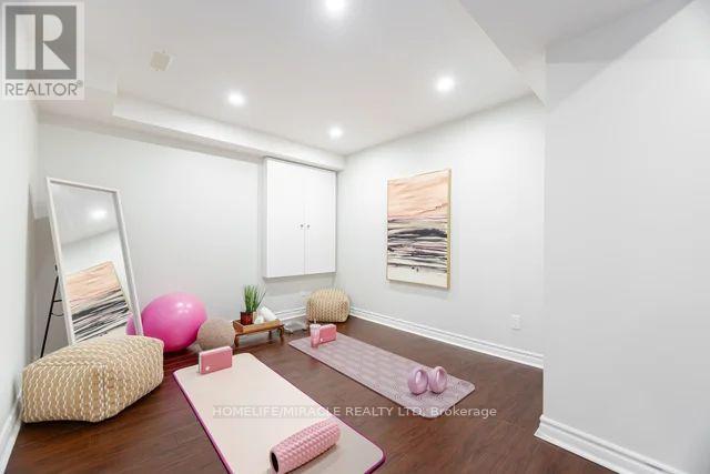 3278 Paul Henderson Drive, Mississauga, Ontario  L5M 0H3 - Photo 45 - W12897702