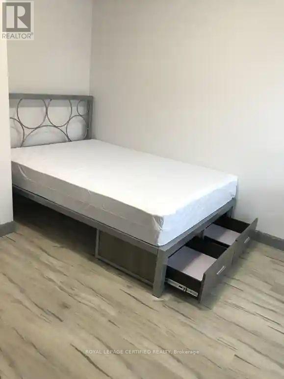 1718 - 258a Sunview Street E, Waterloo, Ontario  N2L 3V9 - Photo 16 - X12897664