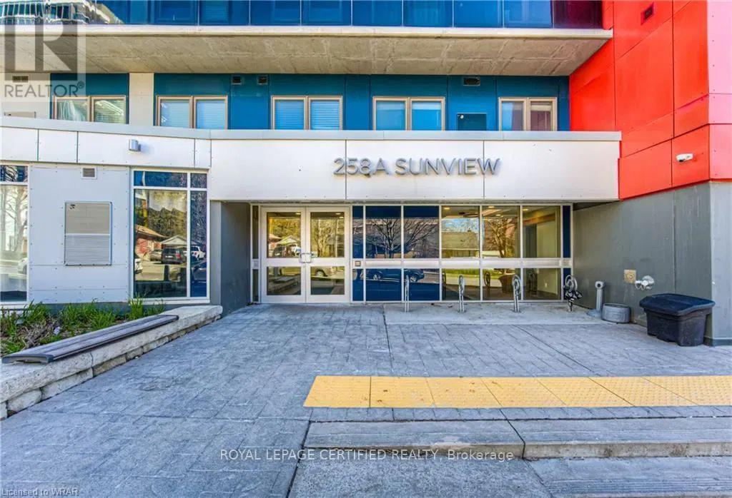 1718 - 258a Sunview Street E, Waterloo, Ontario  N2L 3V9 - Photo 2 - X12897664
