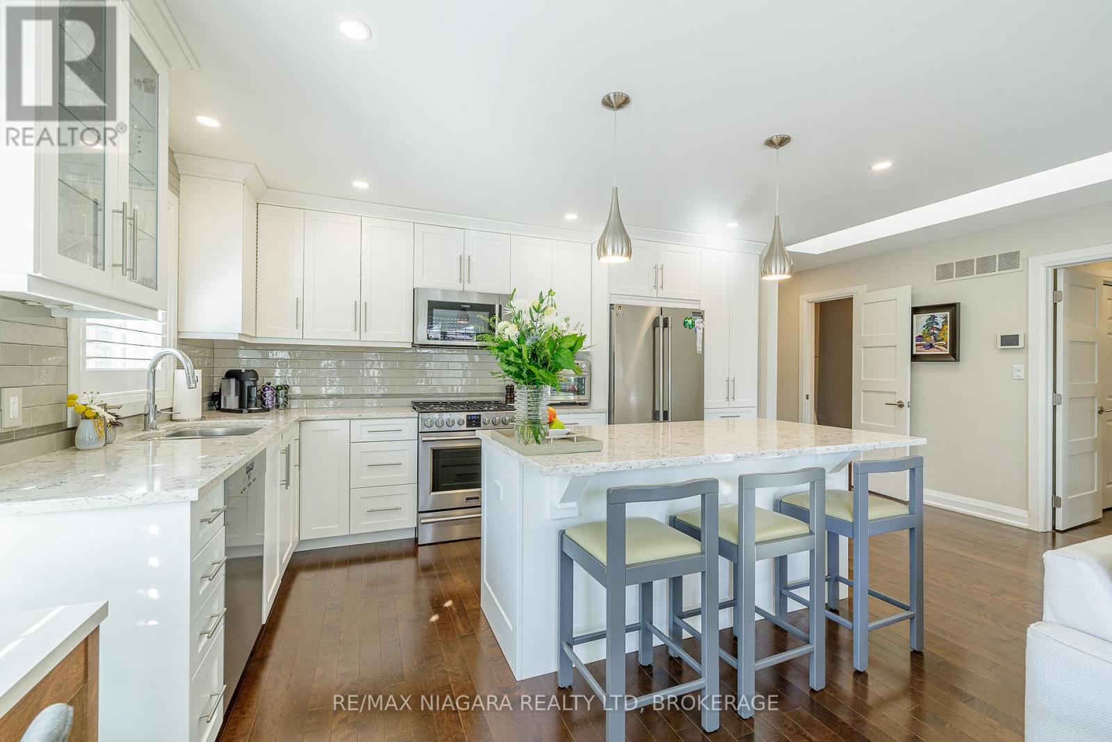 21 - 141 Welland Vale Road, St. Catharines (Grapeview), Ontario  L2S 3S7 - Photo 13 - X12550036