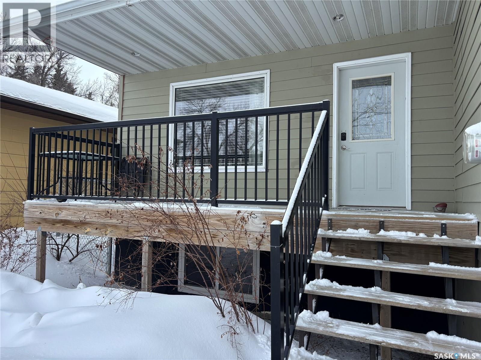 341 Maple Avenue, Yorkton, Saskatchewan  S3N 1W9 - Photo 2 - SK030806