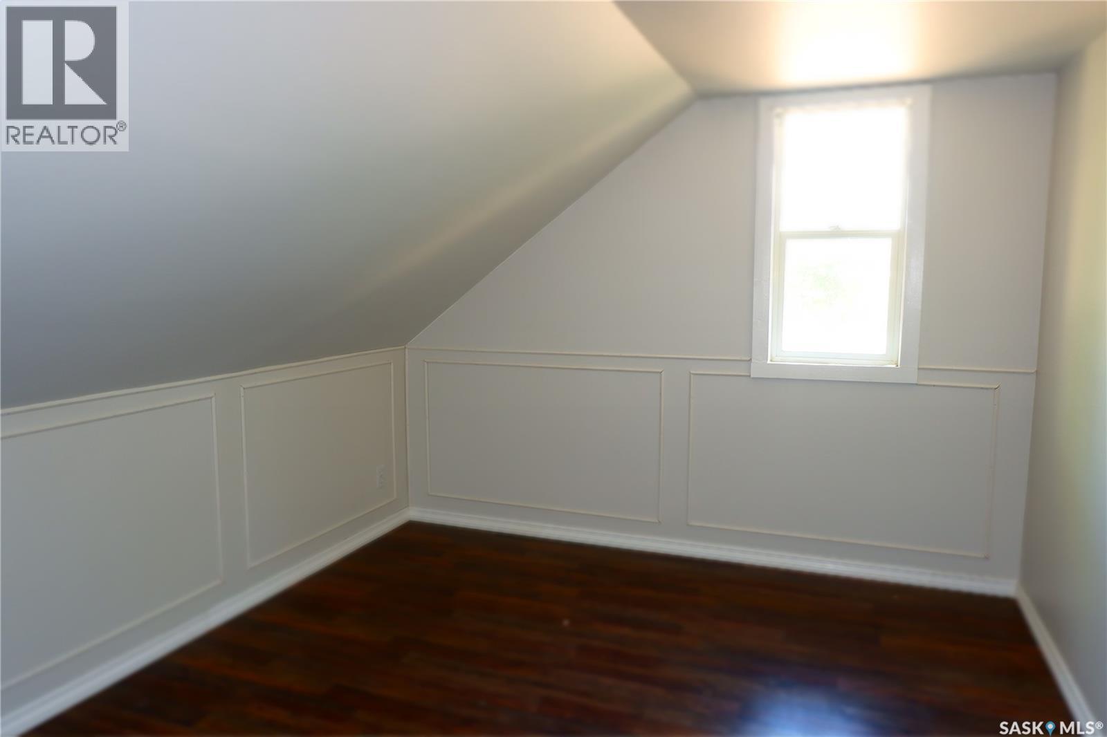 331 3rd Avenue W, Assiniboia, Saskatchewan  S0H 0B0 - Photo 17 - SK030804