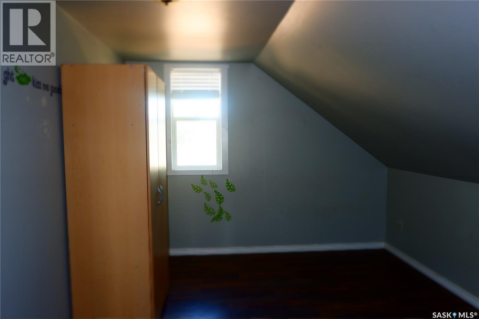 331 3rd Avenue W, Assiniboia, Saskatchewan  S0H 0B0 - Photo 18 - SK030804