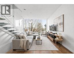 <div class="price">$1,399,000</div> 3485 Victoria Drive, Vancouver<br><div style="margin-bottom:8px;"><small>Macdonald Realty Westmar</small></div><div class='bed_bath'>3 Bed | 3 Bath</div>