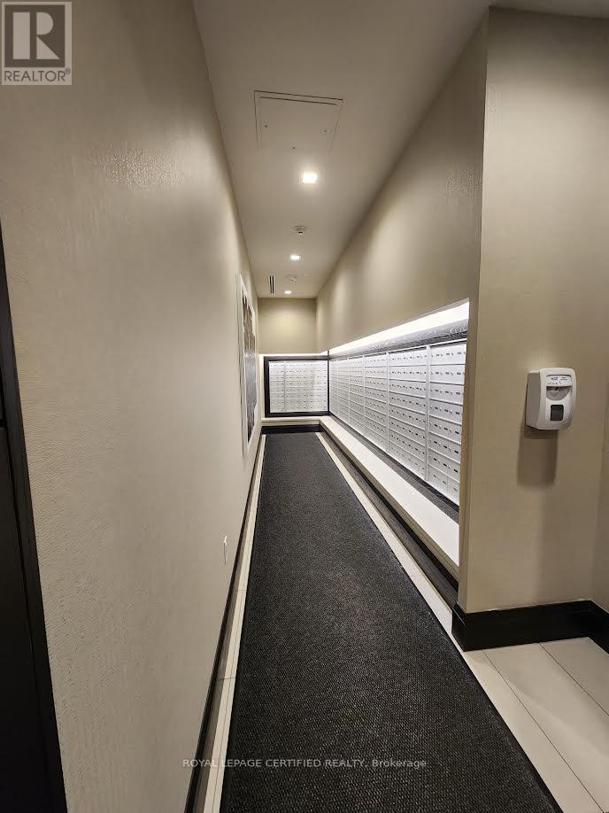 1703 - 349 Rathburn Road W, Mississauga (City Centre), Ontario  L5B 0C9 - Photo 16 - W12897708